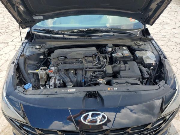 2022 HYUNDAI ELANTRA
