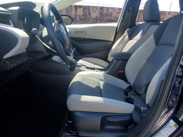 2025 TOYOTA COROLLA