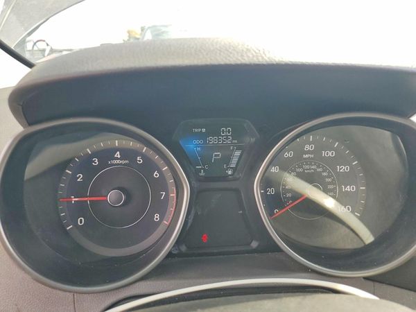 2012 HYUNDAI ELANTRA GLS(Middle grade)