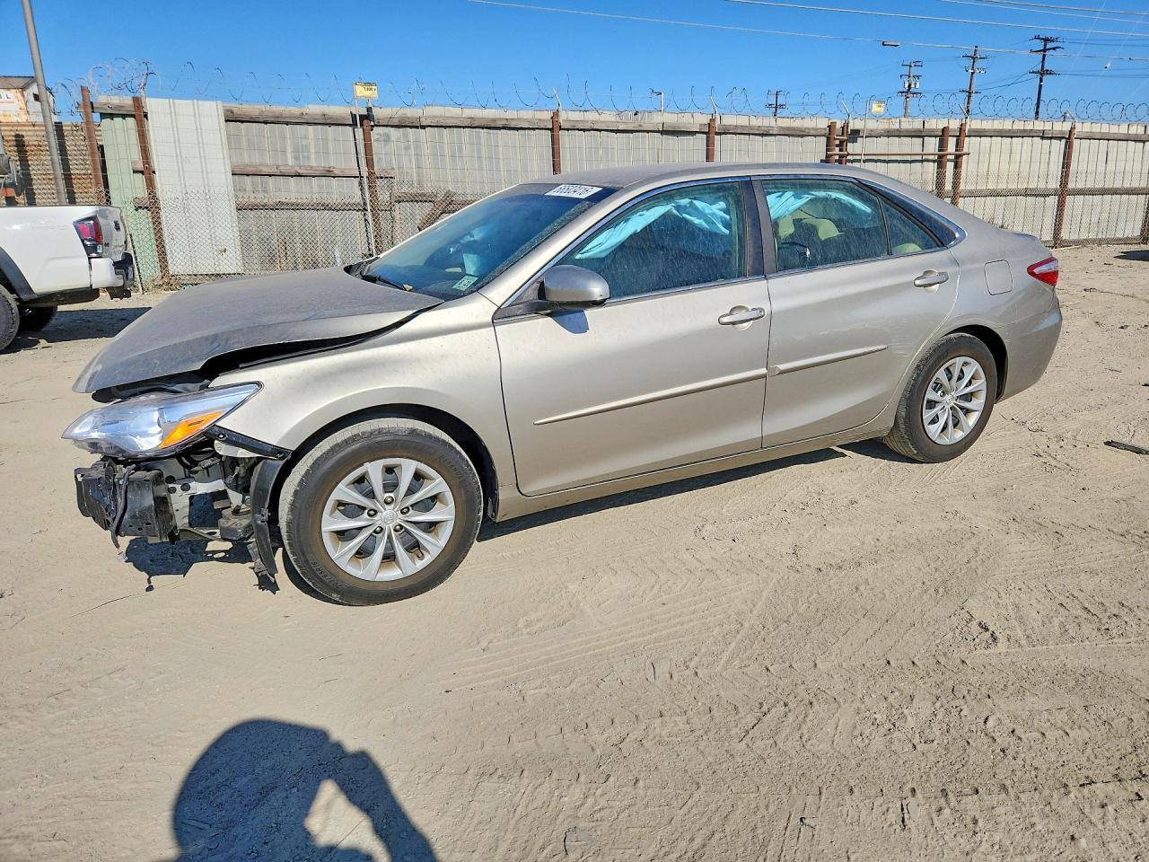 2016 TOYOTA CAMRY