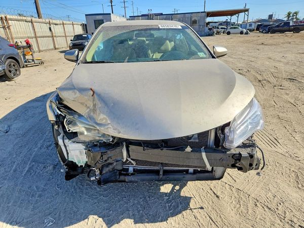 2016 TOYOTA CAMRY