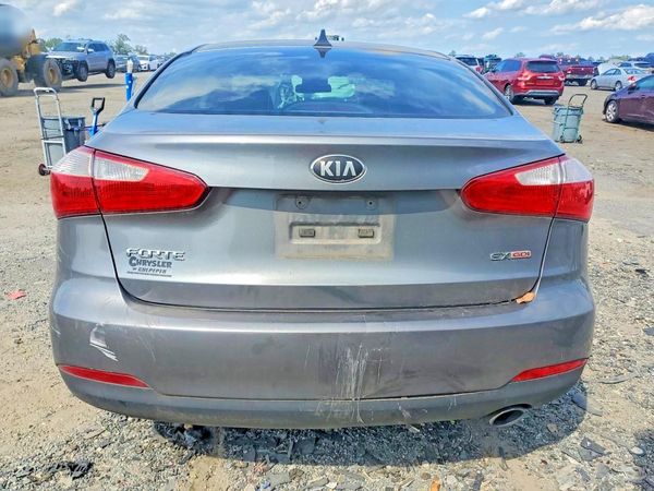 2015 KIA FORTE
