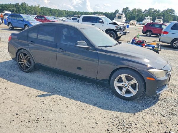 2013 BMW 320