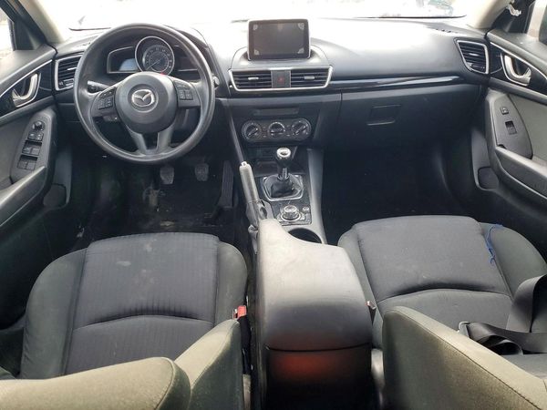 2016 MAZDA 3 SV/Base