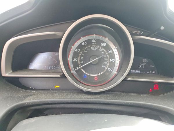 2016 MAZDA 3 SV/Base