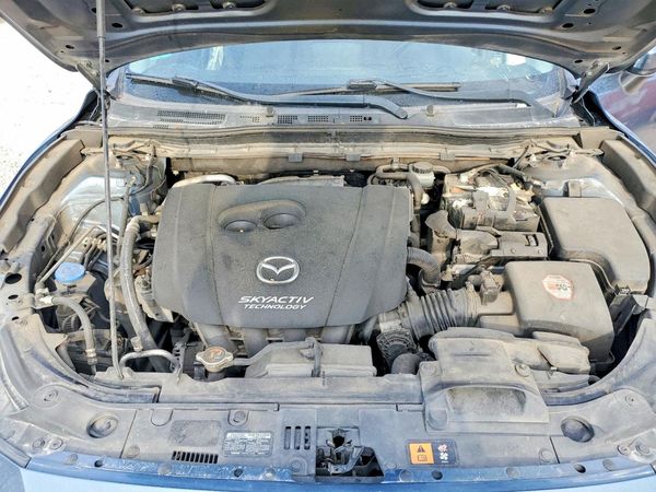 2016 MAZDA 3 SV/Base