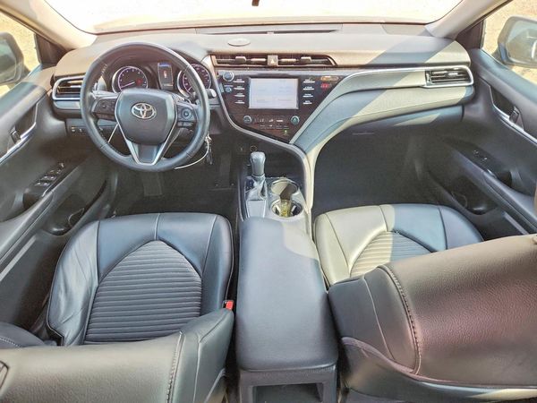 2018 TOYOTA CAMRY