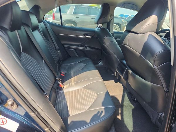 2018 TOYOTA CAMRY