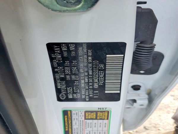 2025 HYUNDAI ELANTRA