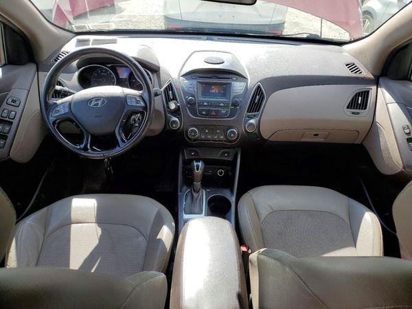 2015 HYUNDAI TUCSON GLS (Middle)