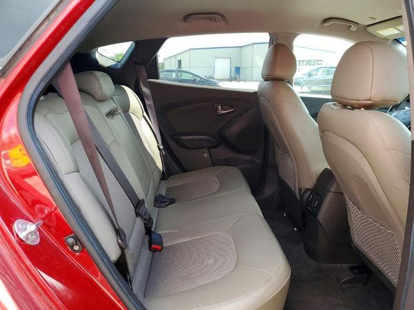 2015 HYUNDAI TUCSON GLS (Middle)