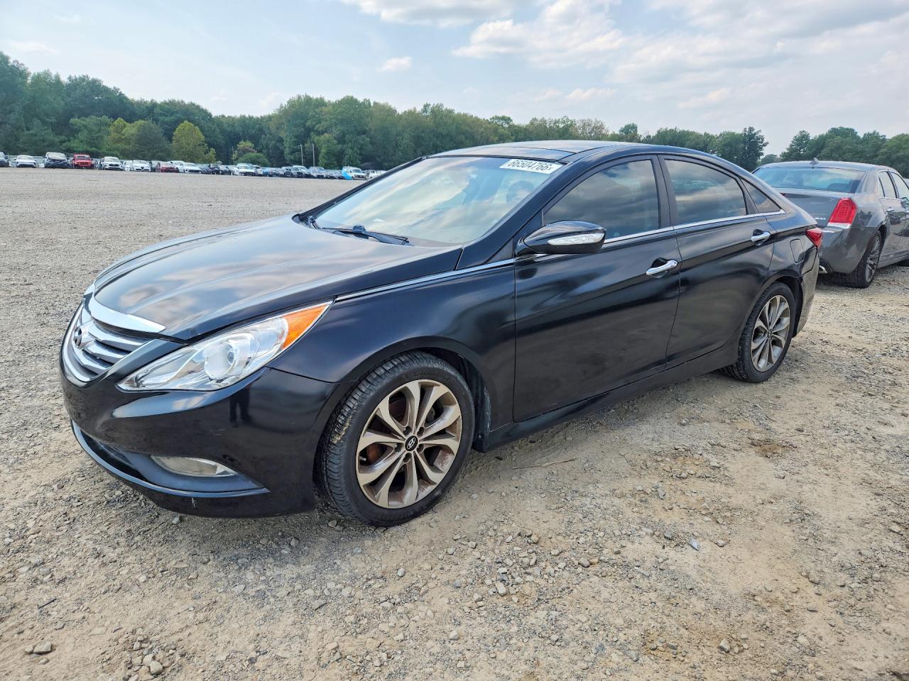 2014 HYUNDAI SONATA — Front 3/4
