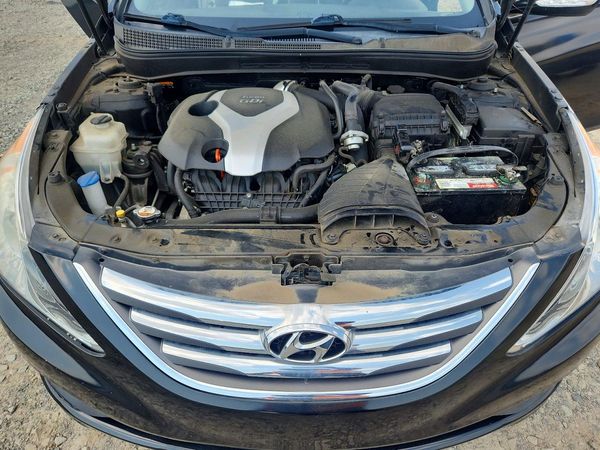 2014 HYUNDAI SONATA — Engine bay