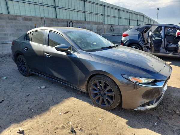 2020 MAZDA 3
