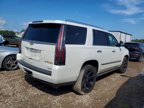 2018 CADILLAC ESCALADE Platinum
