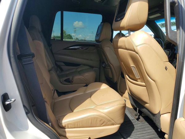 2018 CADILLAC ESCALADE Platinum