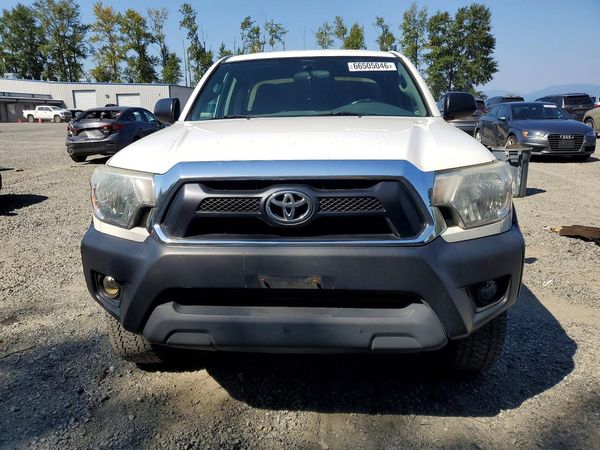 2015 TOYOTA TACOMA Delux Grade