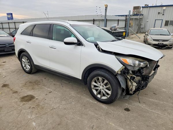 2018 KIA SORENTO L, LX