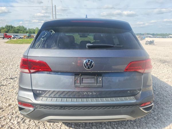 2022 VOLKSWAGEN TAOS 4Motion SEL