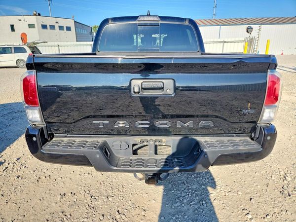 2021 TOYOTA TACOMA SR5