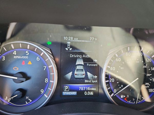 2016 INFINITI Q50