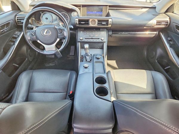 2015 LEXUS IS 250