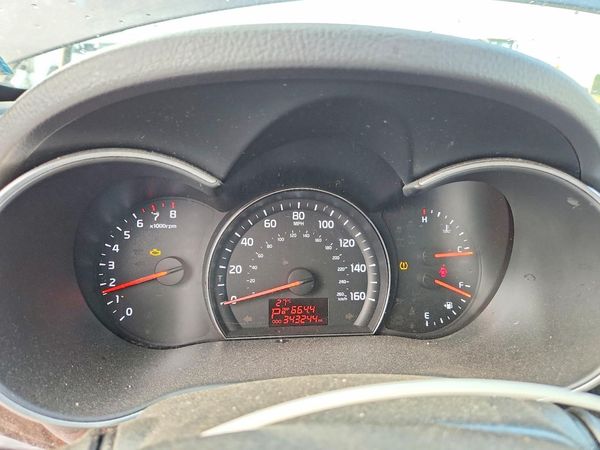 2014 KIA SORENTO Base/ LX