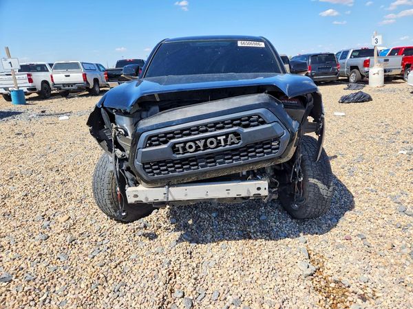 2017 TOYOTA TACOMA