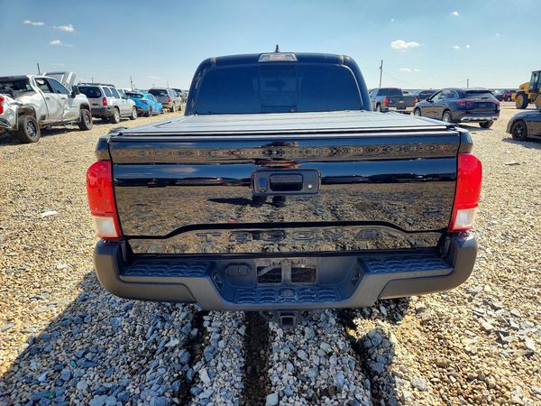 2017 TOYOTA TACOMA