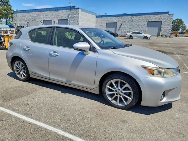 2013 LEXUS CT 200h
