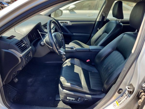 2013 LEXUS CT 200h