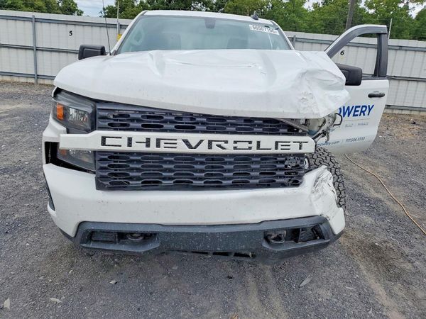 2021 CHEVROLET SILVERADO Custom