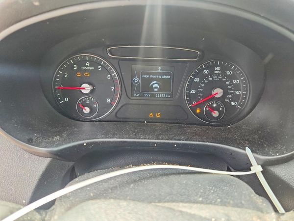 2016 KIA SORENTO L / LX