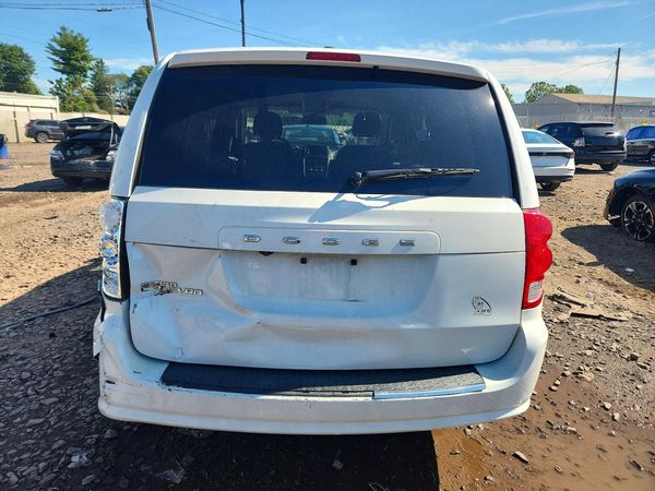 2019 DODGE GRAND CARAVAN SE