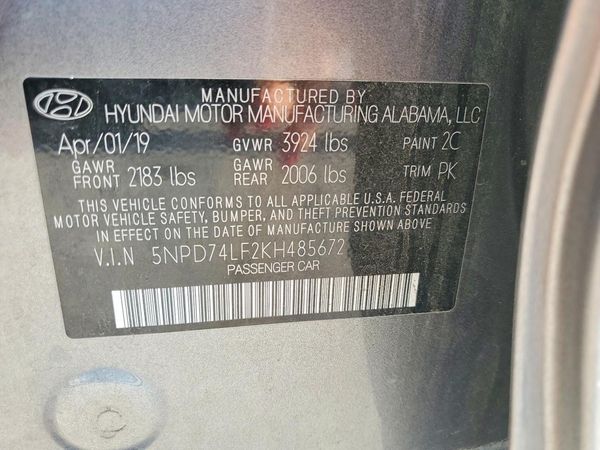 2019 HYUNDAI ELANTRA SE