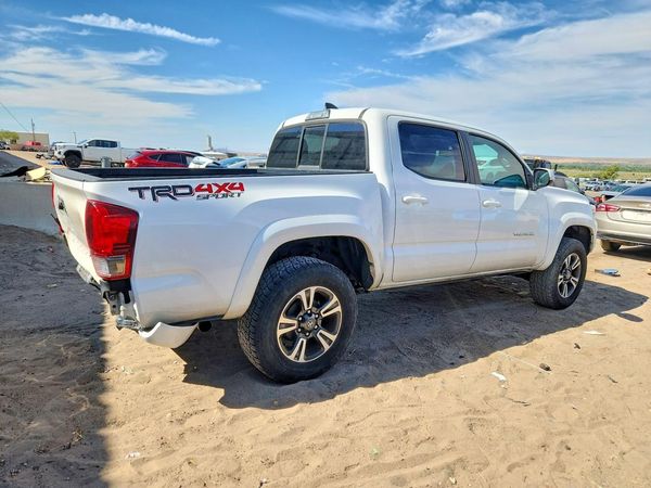 2016 TOYOTA TACOMA