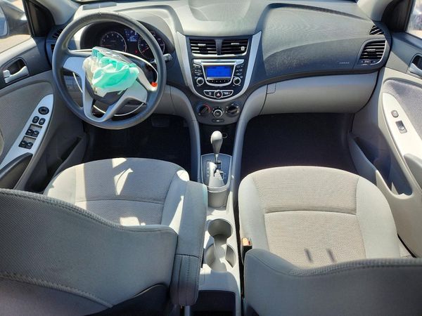 2013 HYUNDAI ACCENT GLS, GS