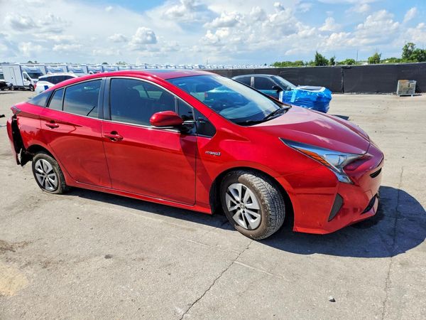 2017 TOYOTA PRIUS