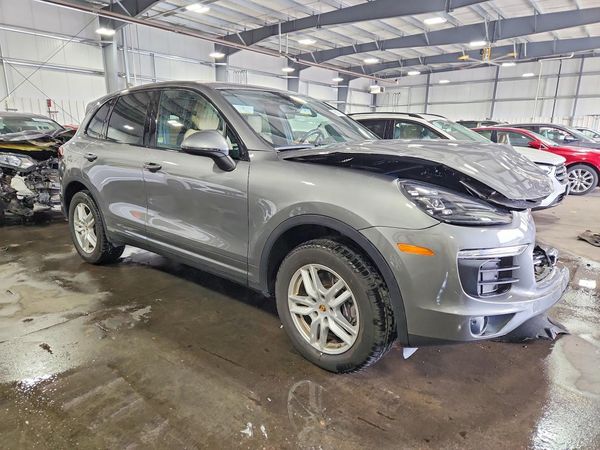 2016 PORSCHE CAYENNE