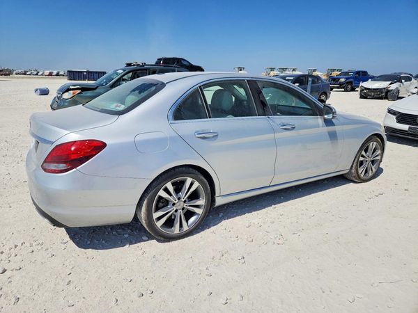 2016 MERCEDES-BENZ C C300