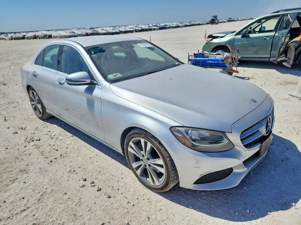 2016 MERCEDES-BENZ C C300