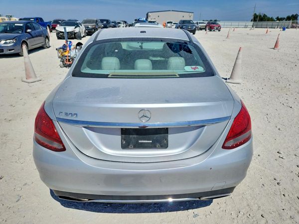 2016 MERCEDES-BENZ C C300