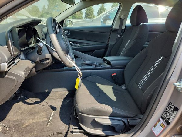 2023 HYUNDAI ELANTRA