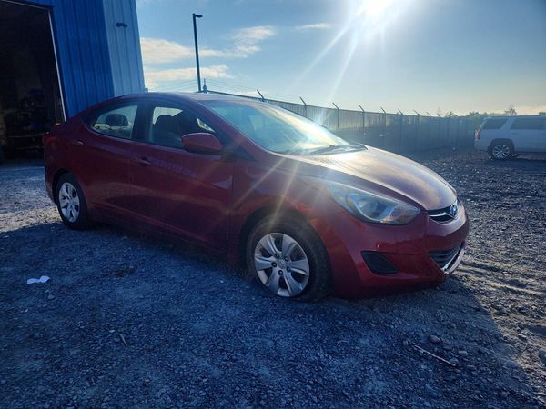 2013 HYUNDAI ELANTRA