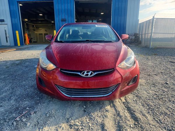 2013 HYUNDAI ELANTRA