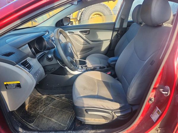 2013 HYUNDAI ELANTRA