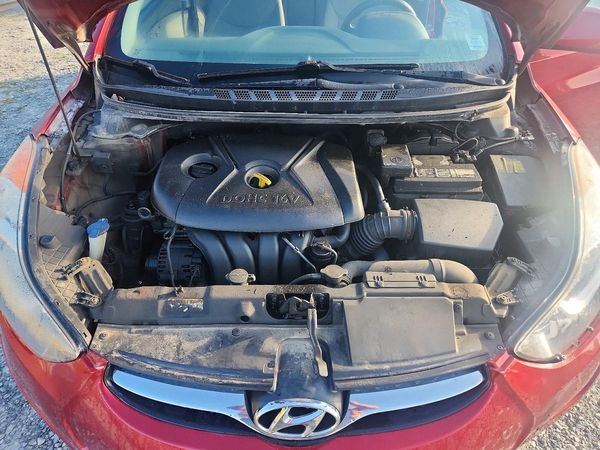 2013 HYUNDAI ELANTRA