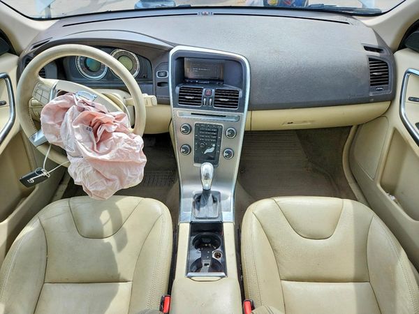 2013 VOLVO XC60