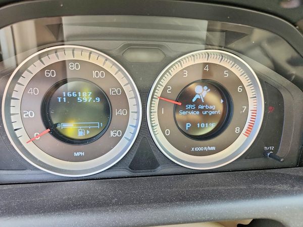 2013 VOLVO XC60