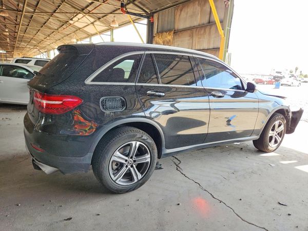 2018 MERCEDES-BENZ GLC GLC 300-4M